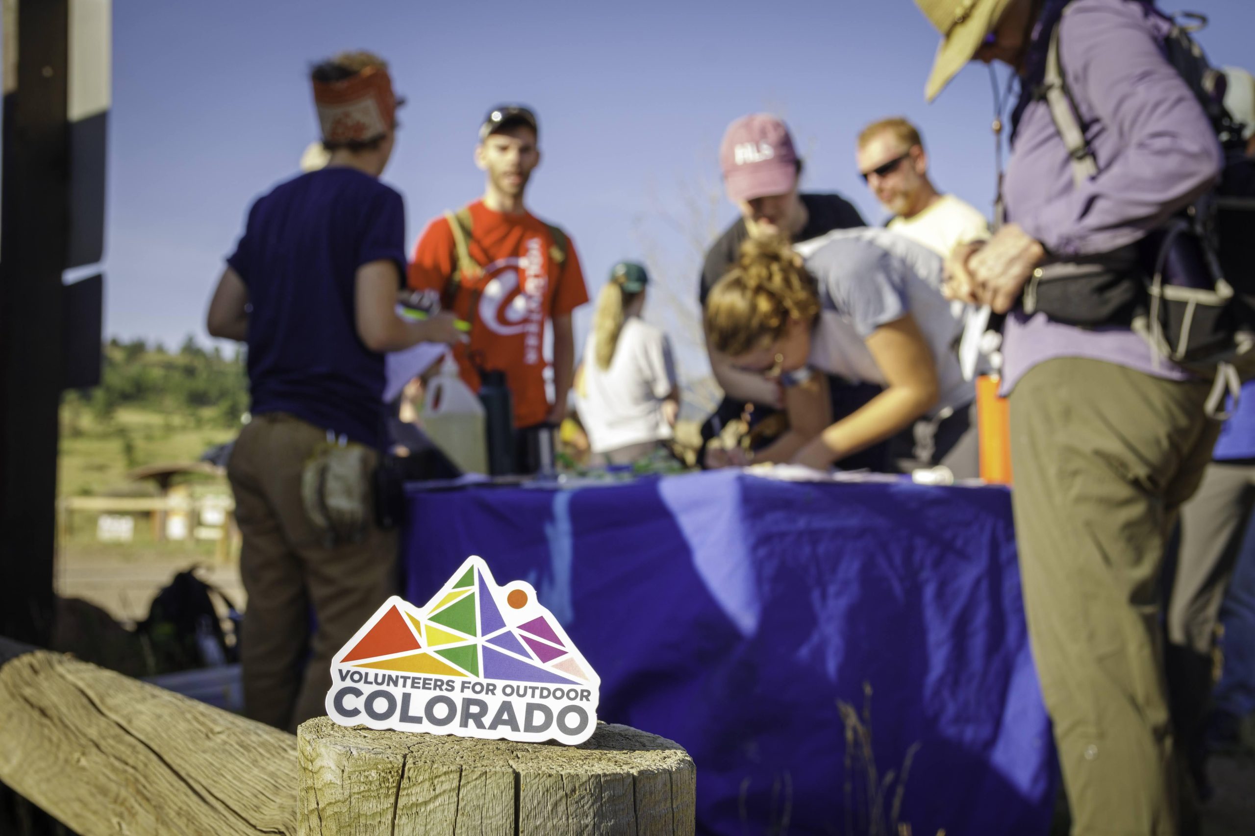 Volunteer for Outdoor Colorado sign up table - Marshall Fire Project
